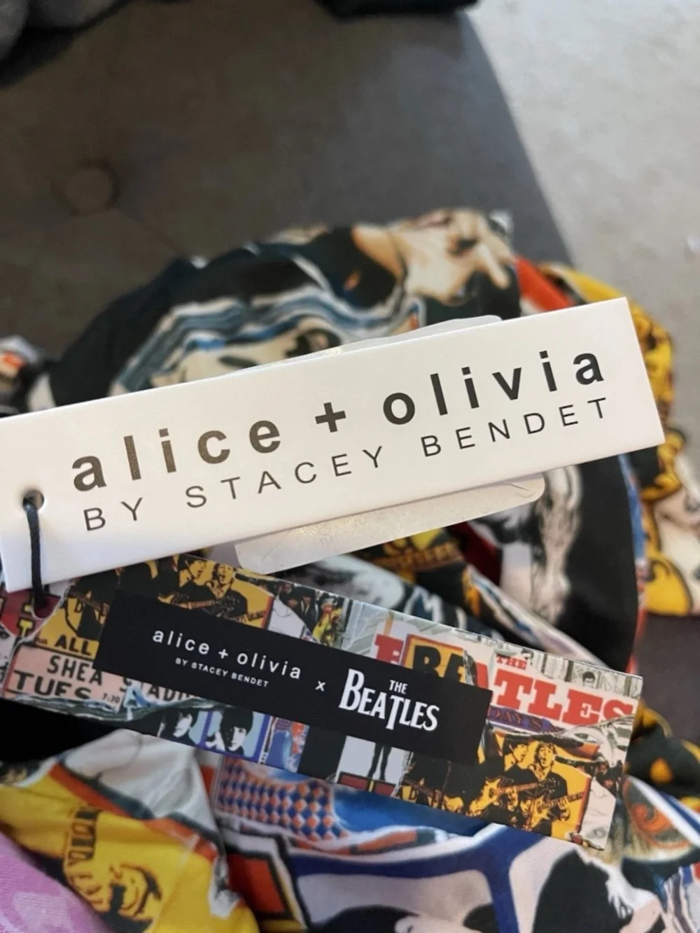 Alice + Olivia x Beatles AllStar Show Artwork collage body con dress size 4 NWT
